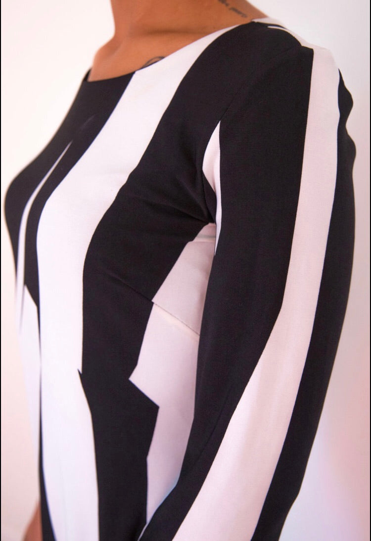 Black and White Shift Dress Dvini LLC Black and White Shift Dress Dvini LLC